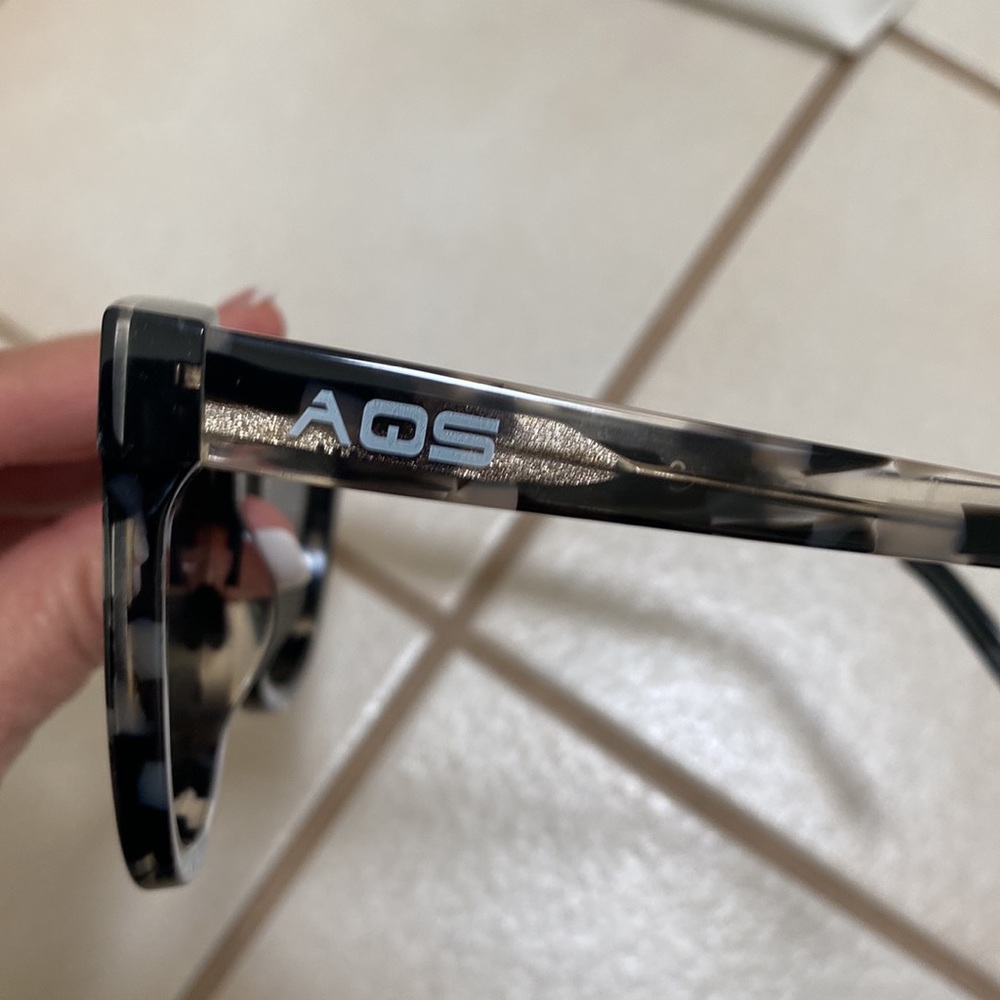 AQS Silver & Black Tortoise Large Mirrored Polarized Sunglasses Womens Cat Eye - Picture 4 of 6